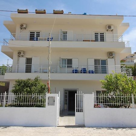Sunset Apartments Berdenesh Sarandë Exteriör bild