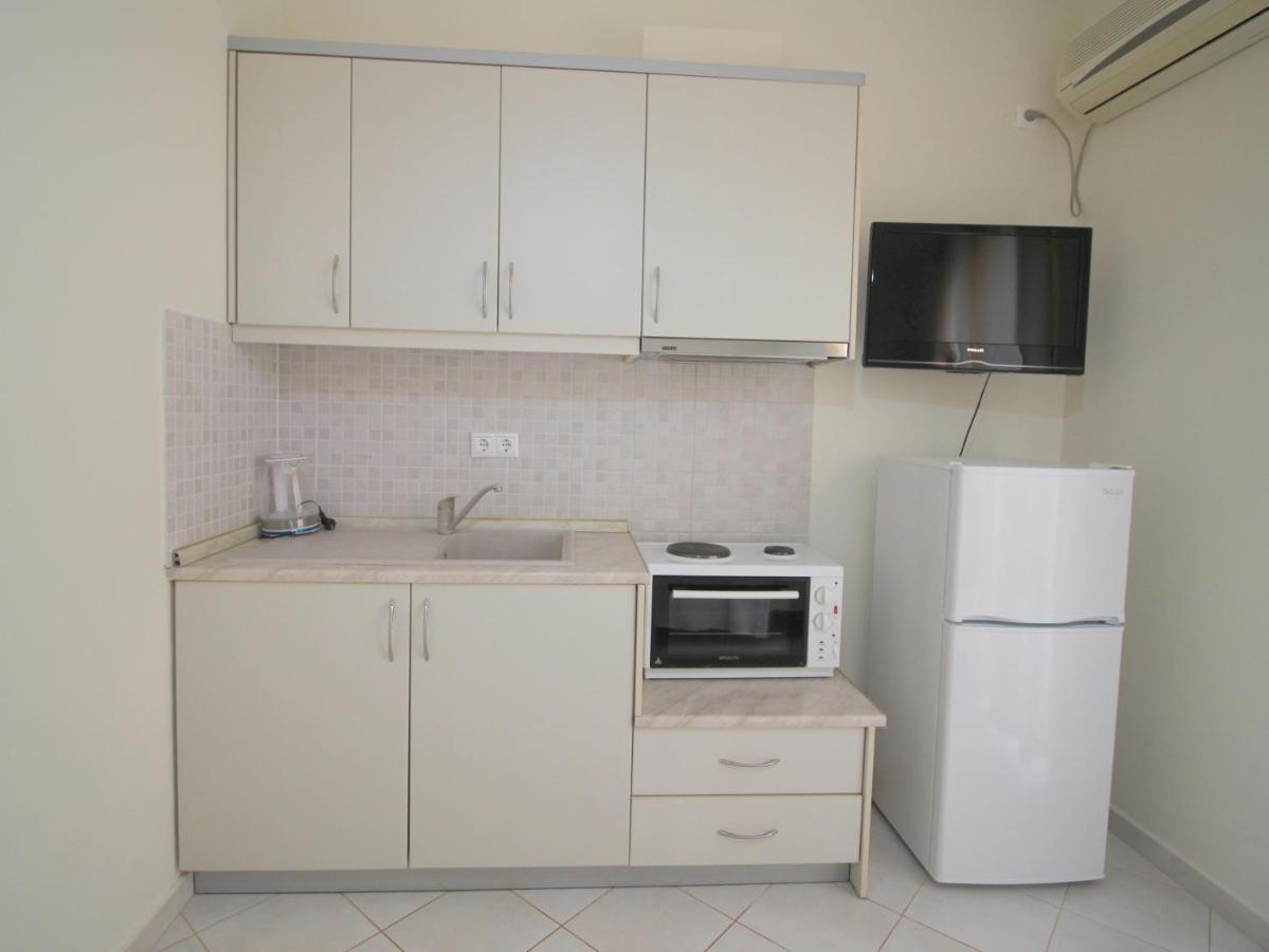 Sunset Apartments Berdenesh Sarandë Exteriör bild